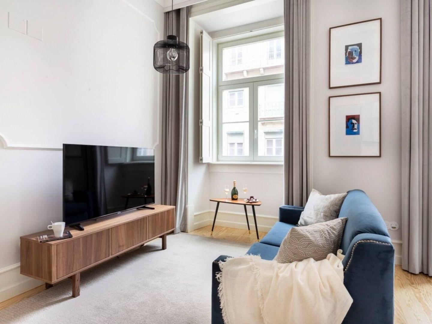 Joivy Wonderful 2Br Flat In The City Centre Lisbon Exterior photo